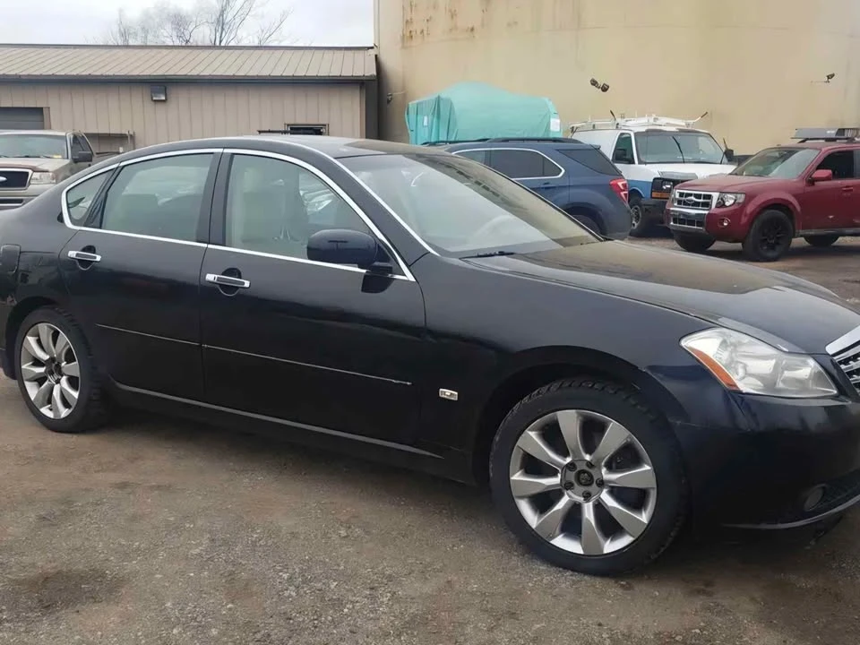 Infiniti M 3rd Gen - Image 8 of 9