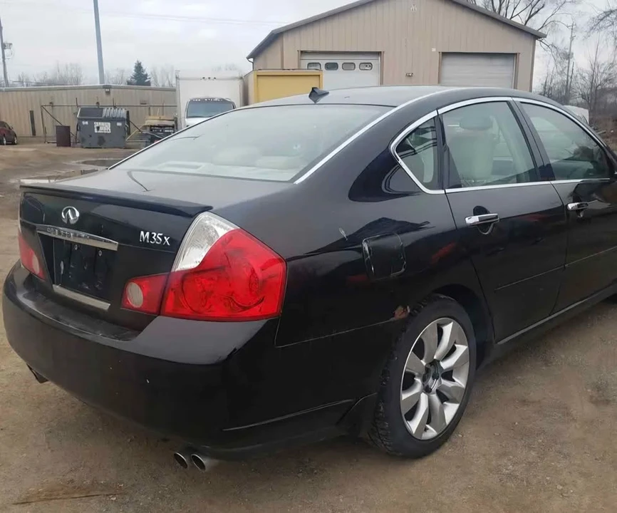 Infiniti M 3rd Gen - Image 4 of 9