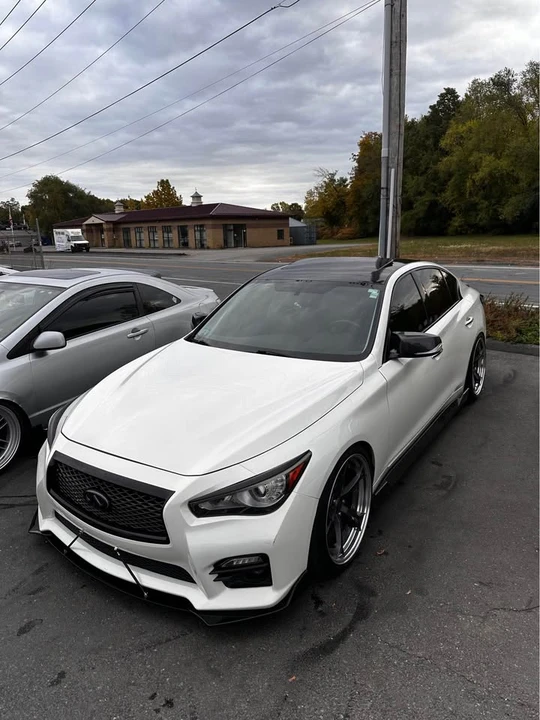 Infiniti Q50 - Image 4 of 5