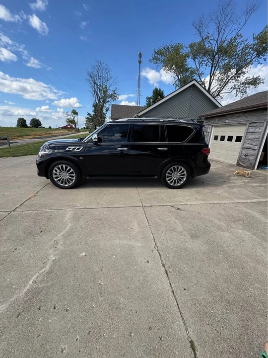 2015 Infiniti QX80 - Image 2 of 10