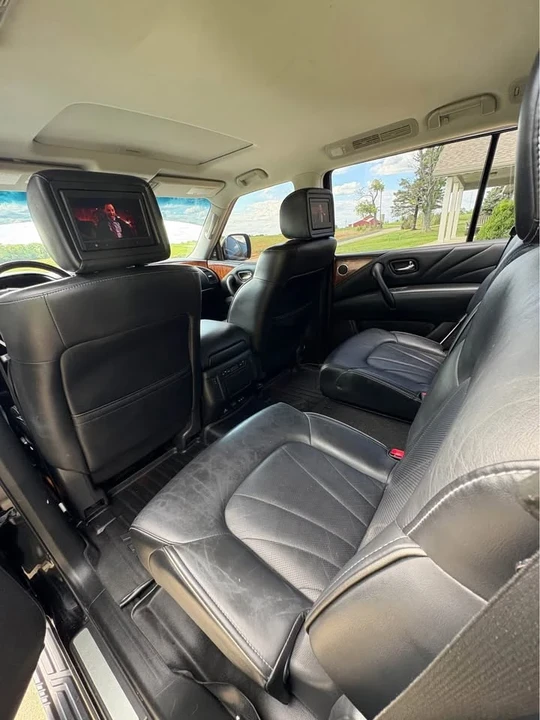 2015 Infiniti QX80 - Image 10 of 10