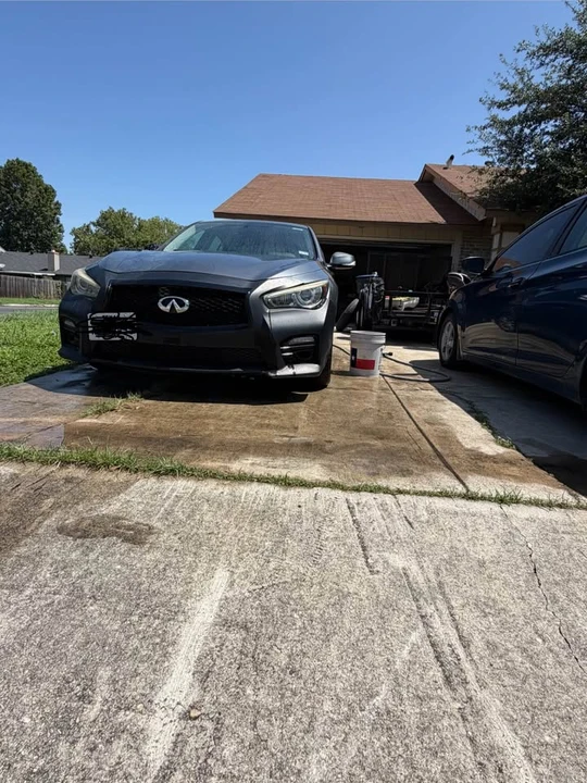 Infiniti Q50 - Image 2 of 3