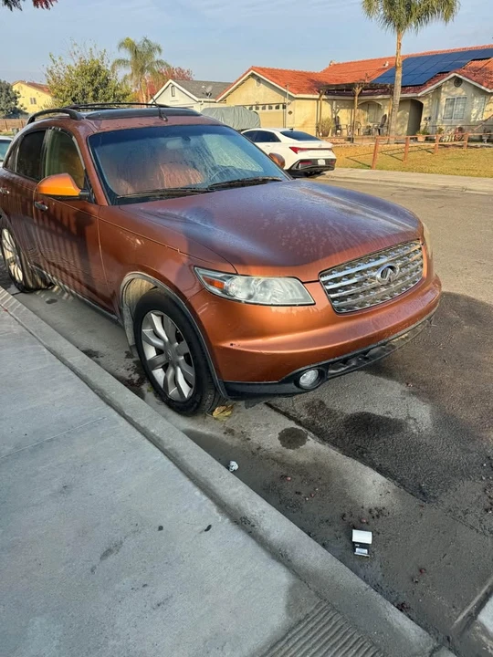 2003 Infiniti QX4 - Image 2 of 5
