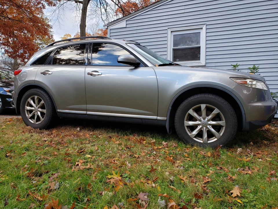 2007 Infiniti FX 1st Gen - Image 2 of 8