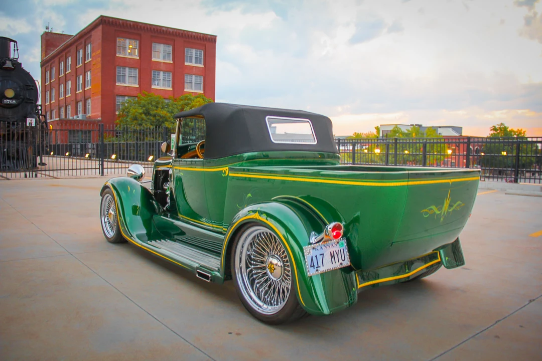 Ford Hot Rod - Image 29 of 31