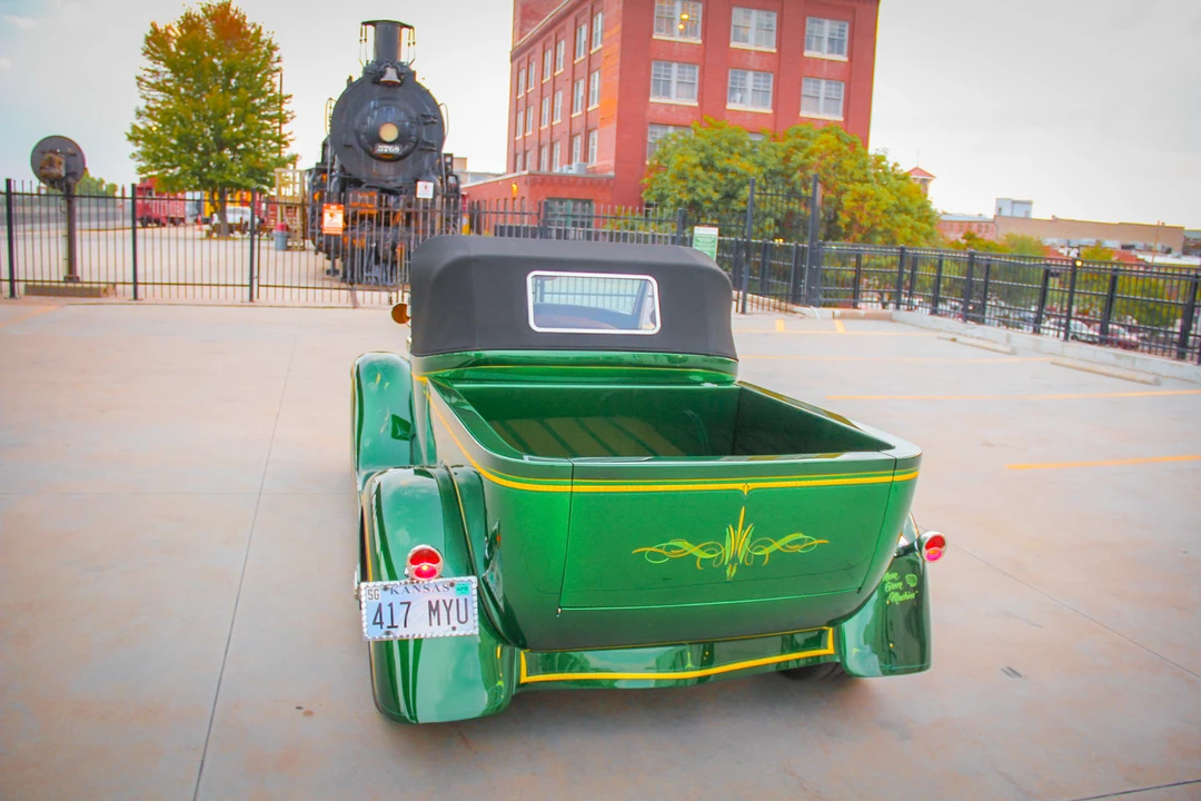 Ford Hot Rod - Image 23 of 31