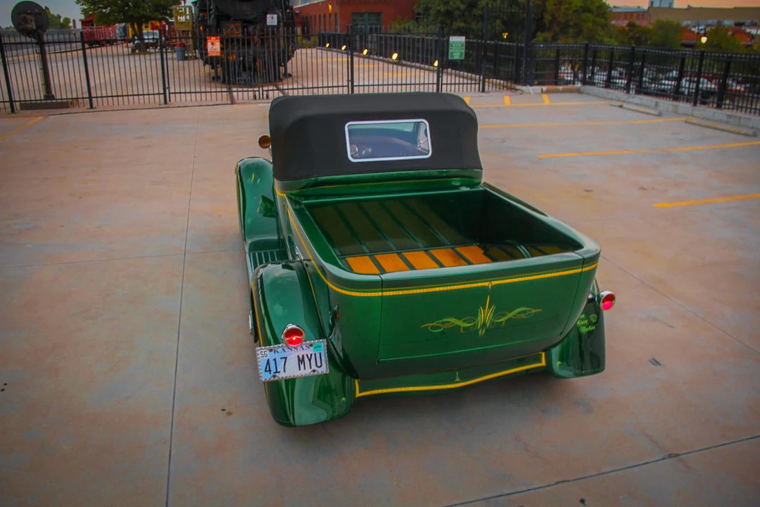 Ford Hot Rod - Image 24 of 31