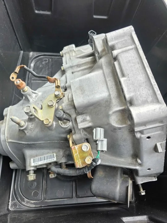 Parts & Memorabilia Gearboxes - Image 2 of 6