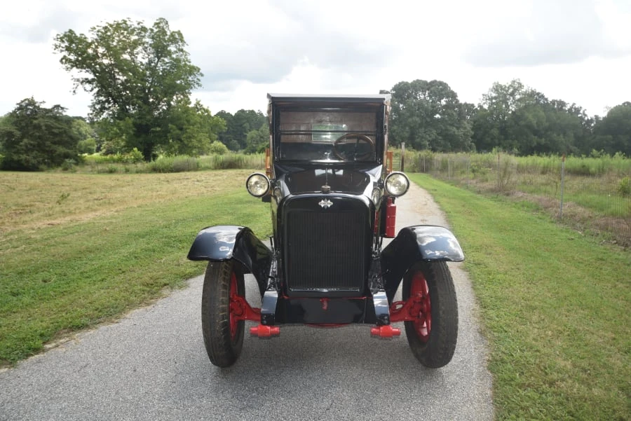 International Harvester Pickup - Image 9 of 28