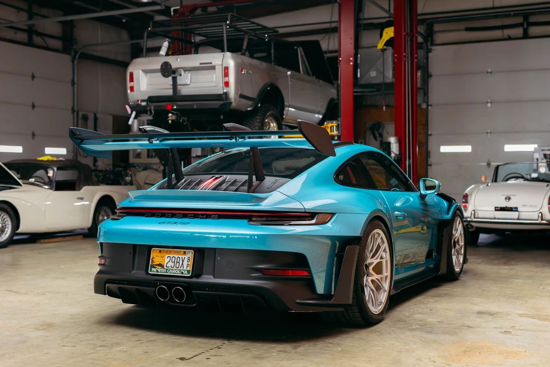 2024 Porsche 992 GT3 RS - Image 29 of 31