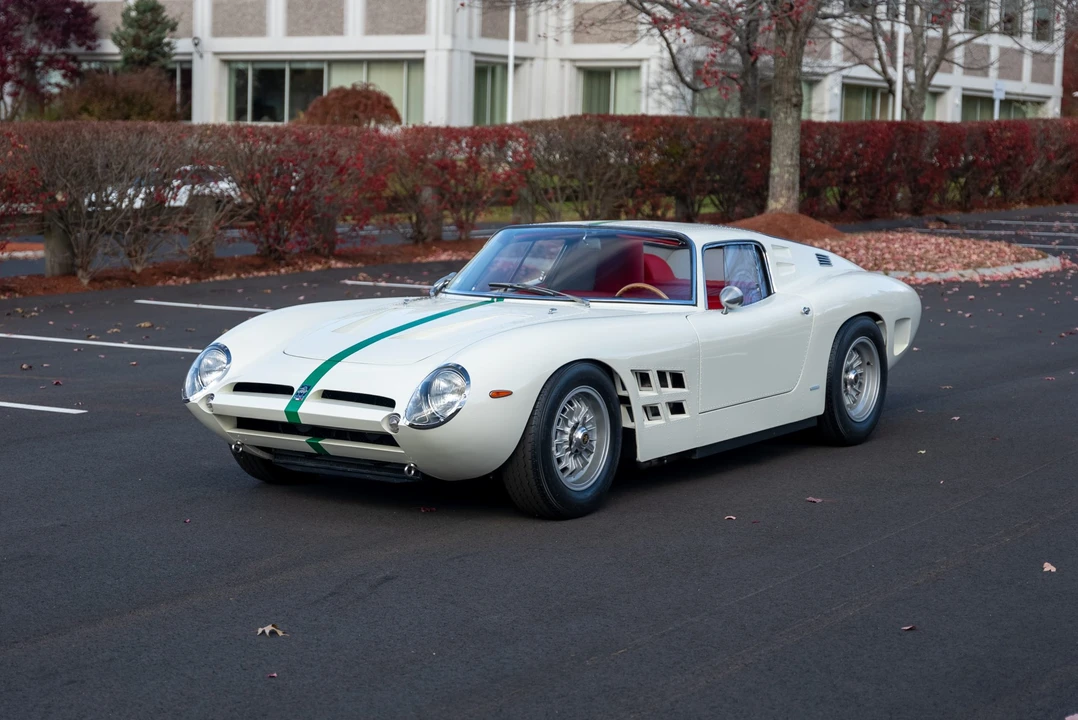 Iso Grifo - Image 2 of 31