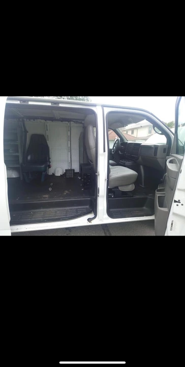 2005 Chevrolet Express - Image 7 of 7