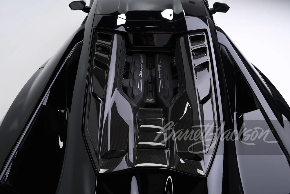 2024 Lamborghini Revuelto - Image 9 of 31