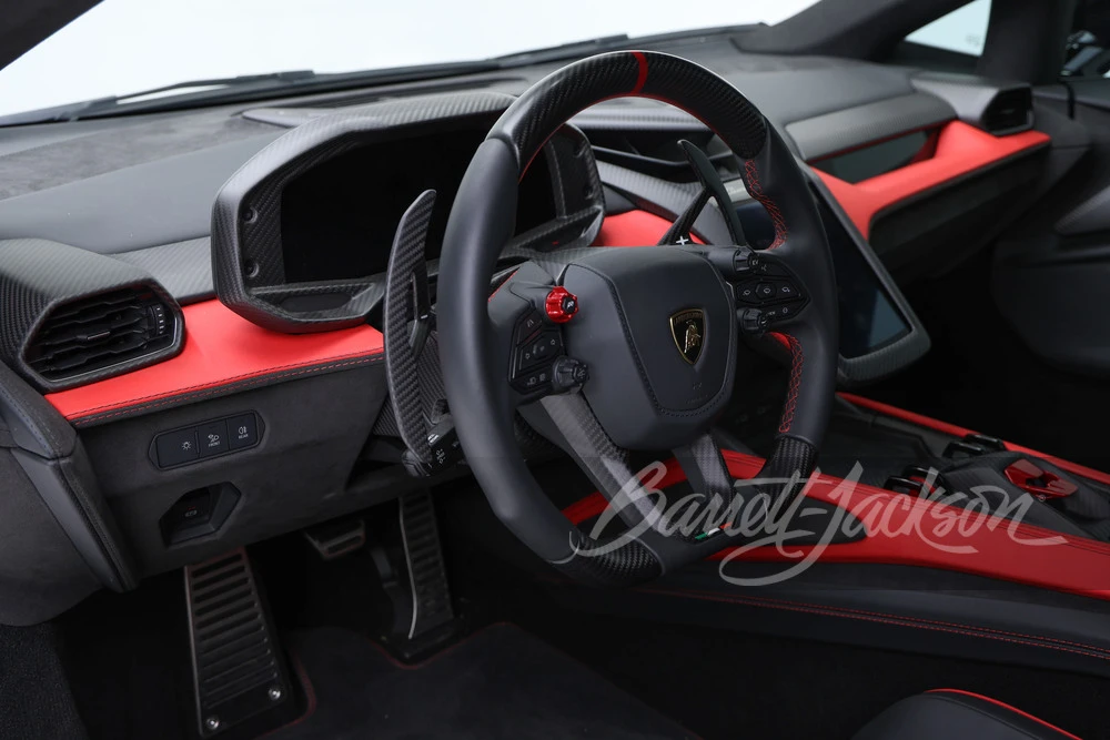 2024 Lamborghini Revuelto - Image 17 of 31