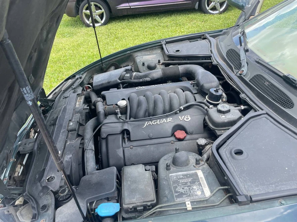 1997 Jaguar X100 XK8 - Image 11 of 12