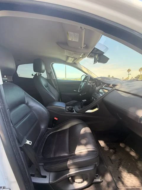 2019 Jaguar E-Pace - Image 6 of 11