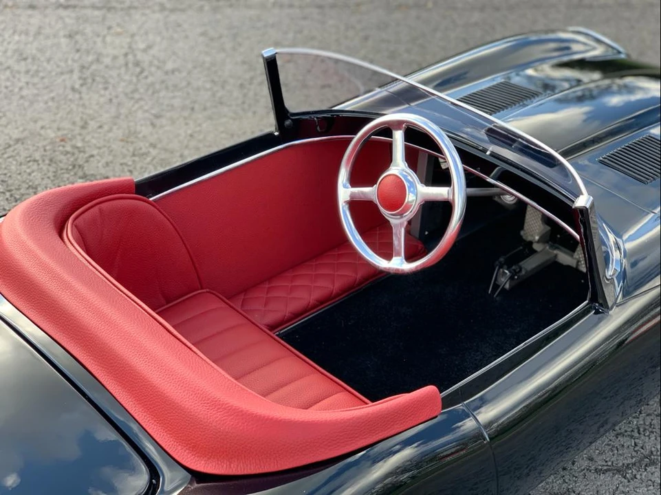 Jaguar Replica - Image 10 of 26