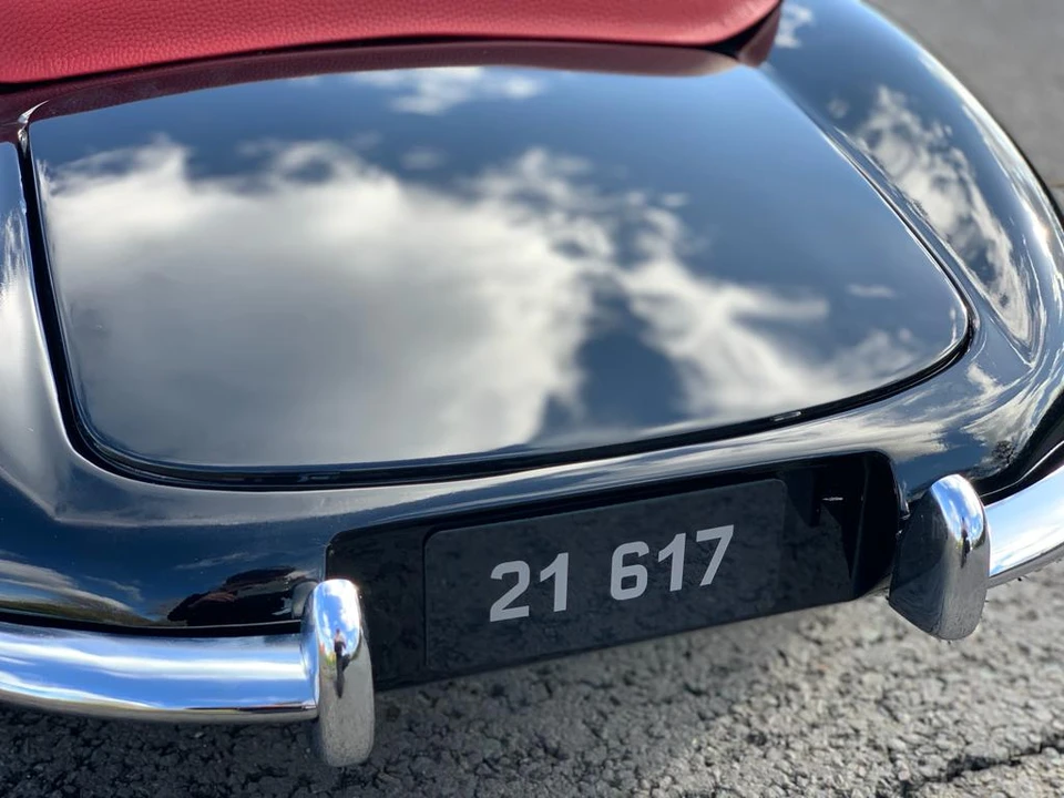Jaguar Replica - Image 7 of 26