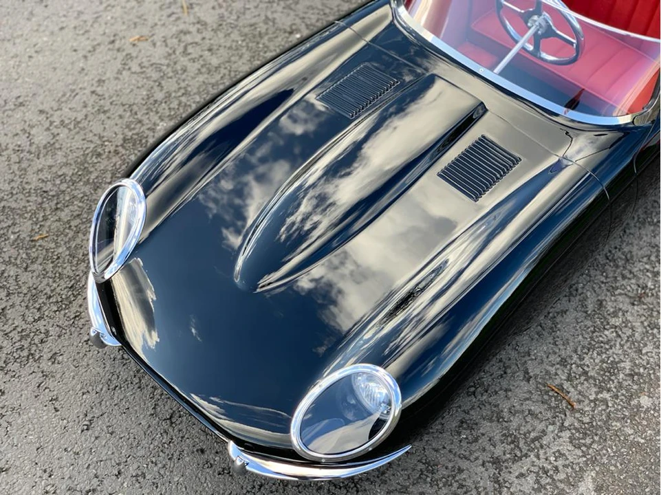 Jaguar Replica - Image 20 of 26