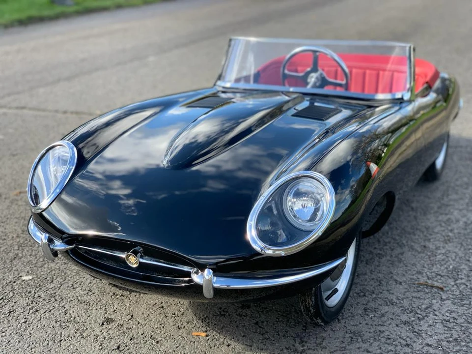 Jaguar Replica - Image 22 of 26