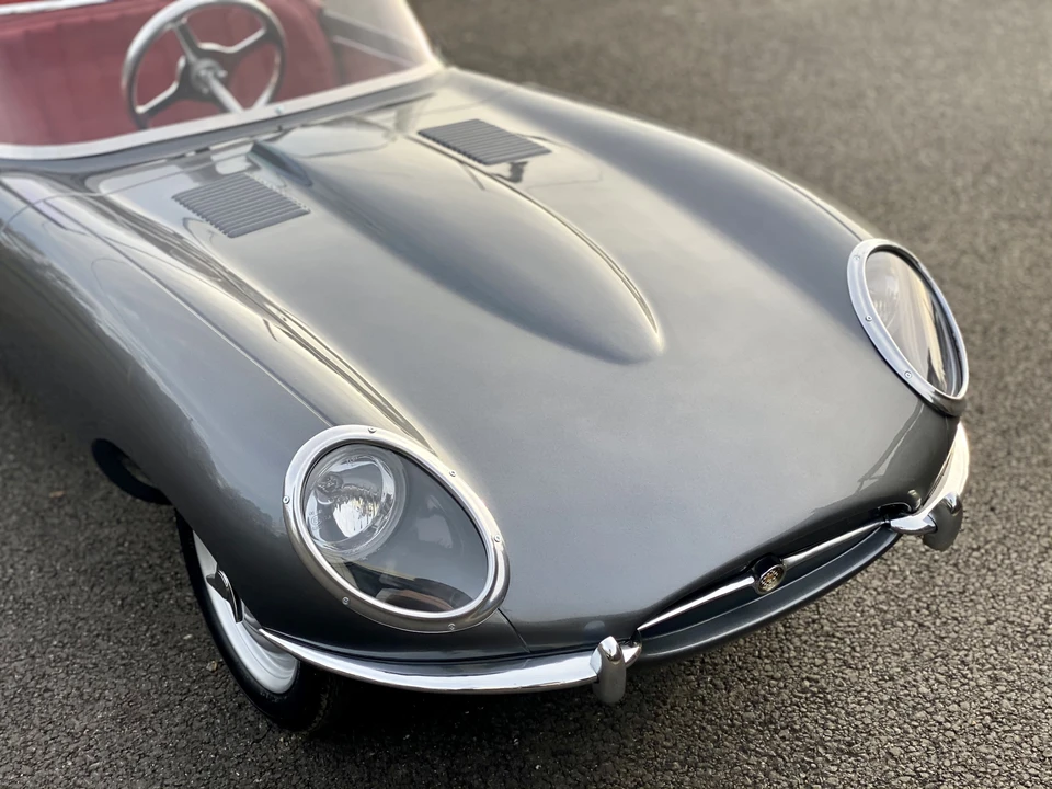 Jaguar Replica - Image 4 of 30