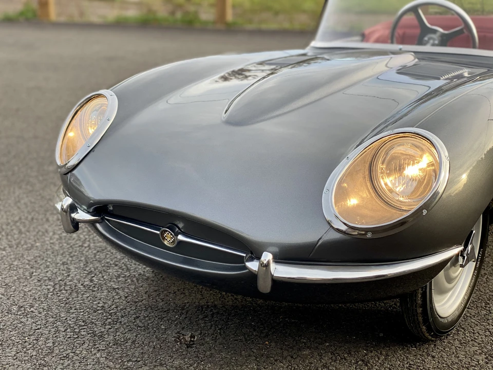 Jaguar Replica - Image 7 of 30