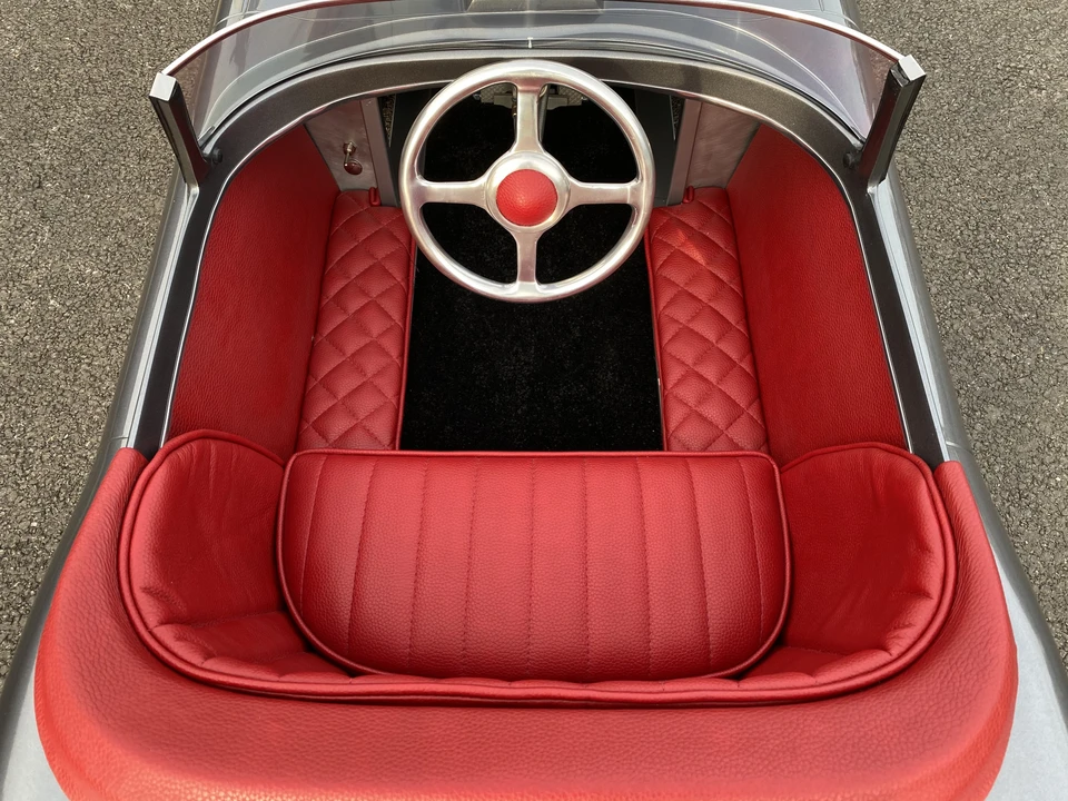Jaguar Replica - Image 13 of 30