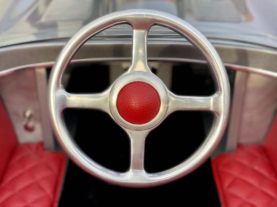 Jaguar Replica - Image 14 of 30