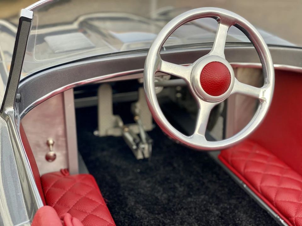 Jaguar Replica - Image 15 of 30