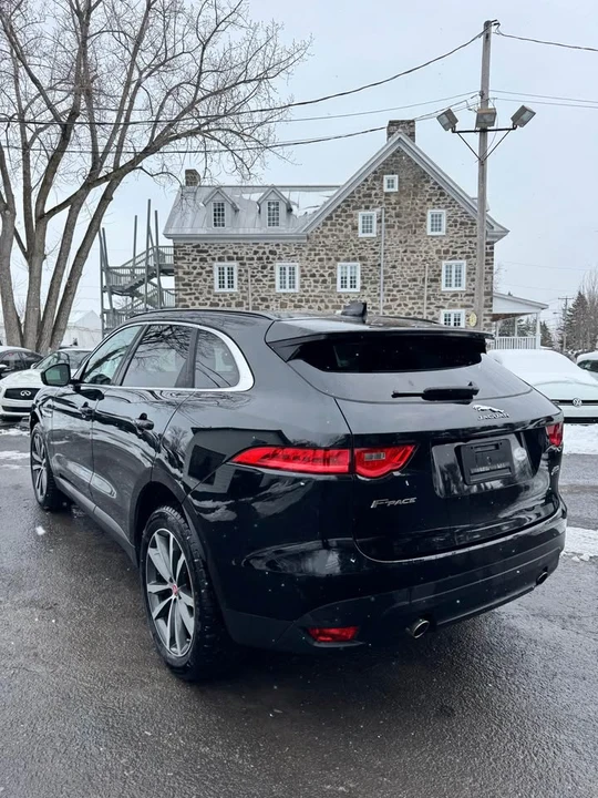 2019 Jaguar F-Pace - Image 4 of 10