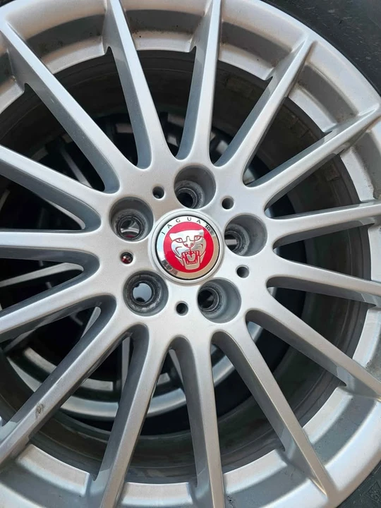 Jaguar F-Pace - Image 4 of 8