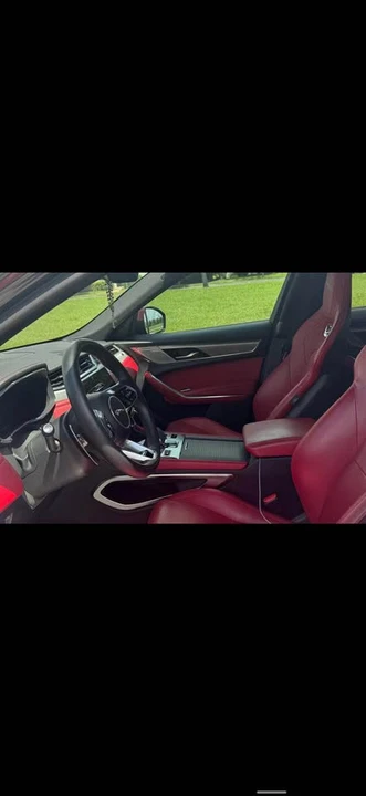 2024 Jaguar F-Pace - Image 7 of 8