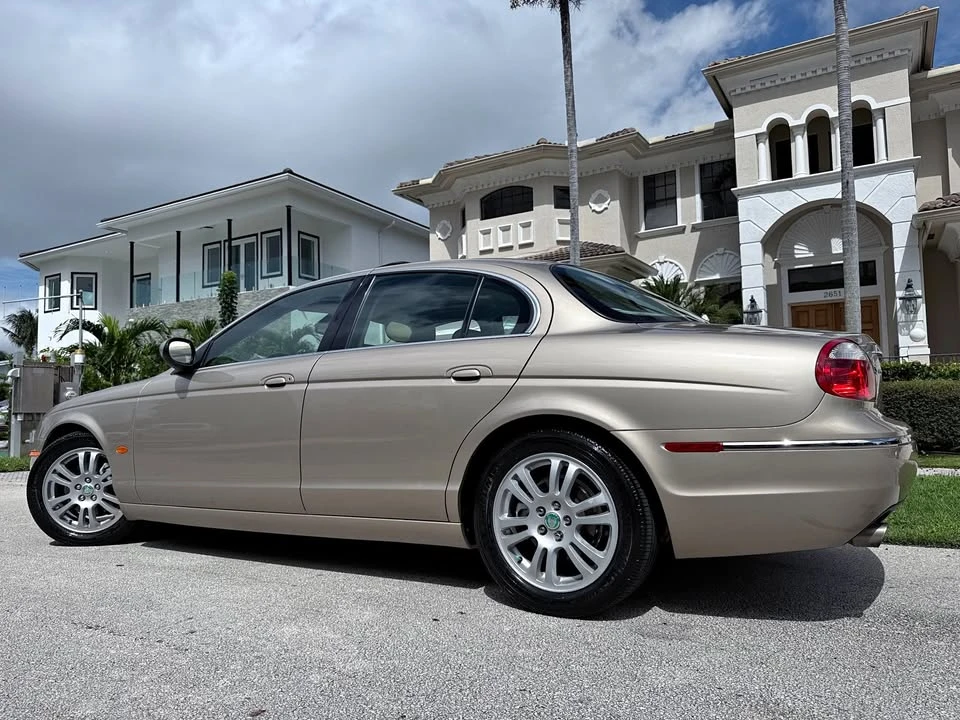 2005 Jaguar S-Type 2nd Gen - Image 1 of 10