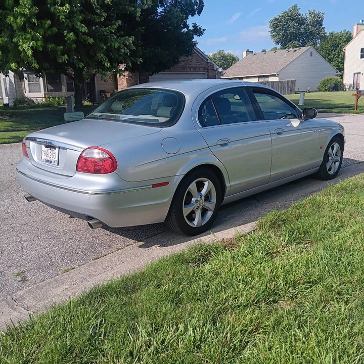 2007 Jaguar S-Type 2nd Gen - Image 17 of 18