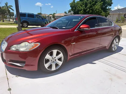 2010 Jaguar XF