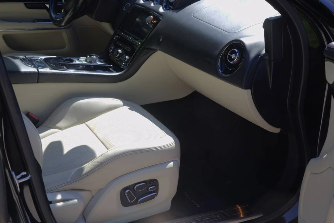 2015 Jaguar X351 XJ - Image 10 of 19