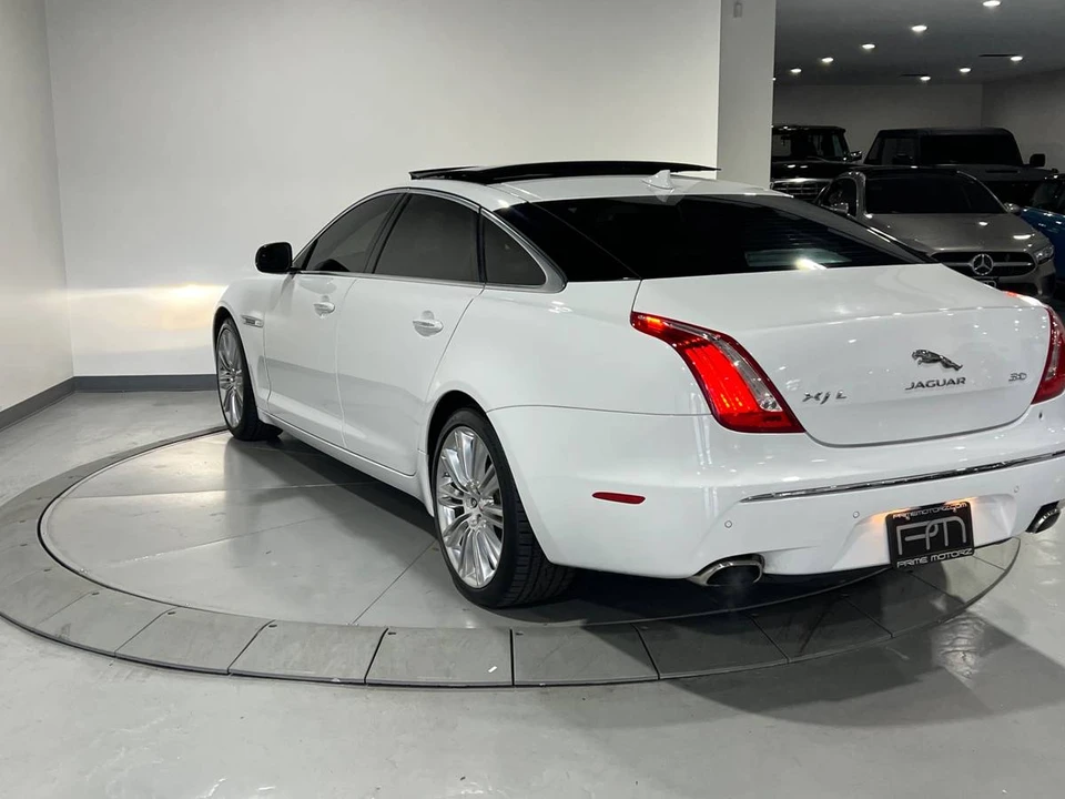 2015 Jaguar X351 XJ - Image 10 of 12