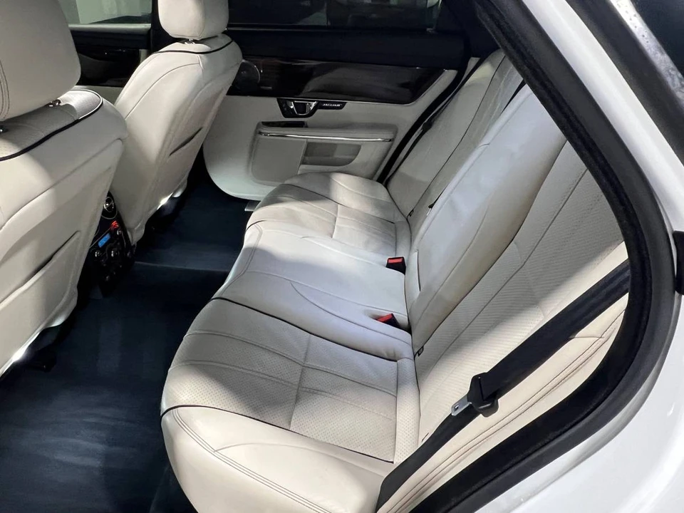 2015 Jaguar X351 XJ - Image 4 of 12