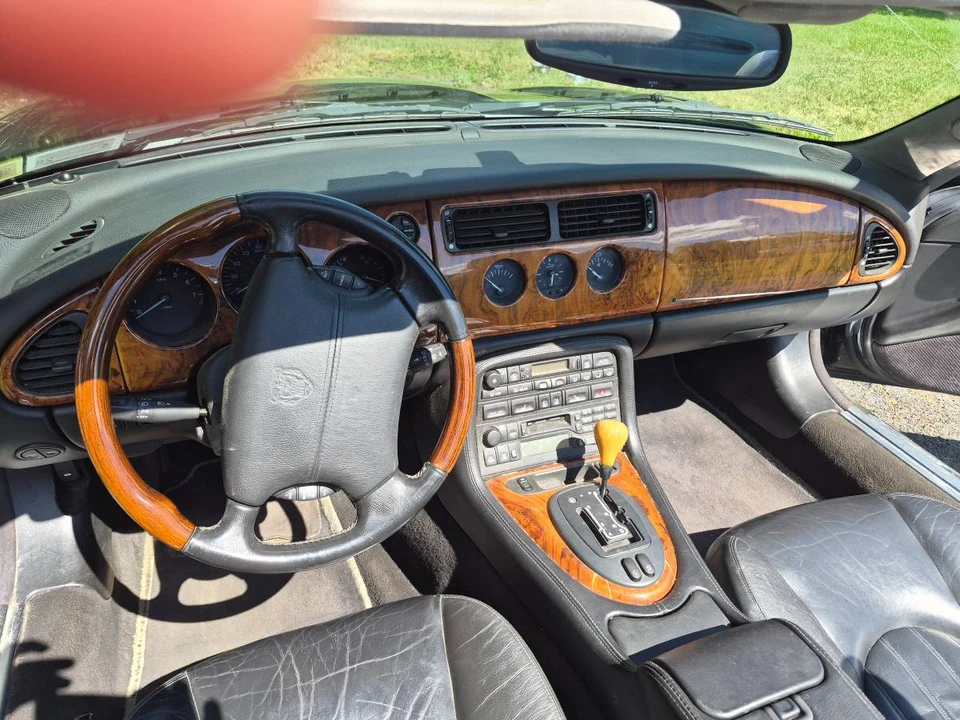 2001 Jaguar X100 XK8 - Image 8 of 11