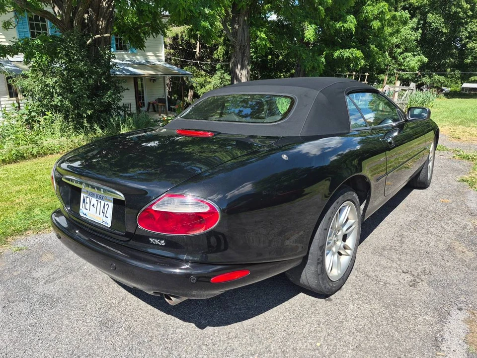 2001 Jaguar X100 XK8 - Image 5 of 11