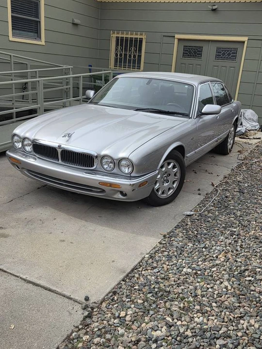 2000 Jaguar X308 XJ - Image 3 of 3