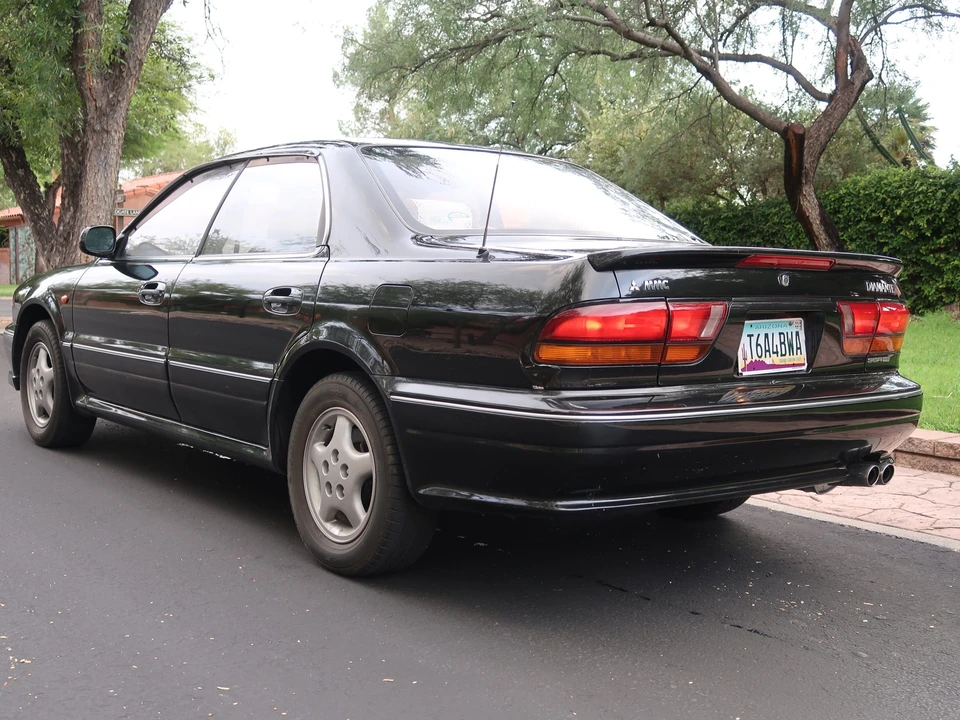 1991 Mitsubishi Diamante 1st Gen - Image 13 of 31