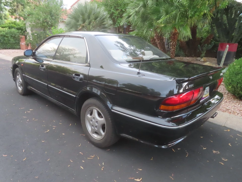 1991 Mitsubishi Diamante 1st Gen - Image 14 of 31