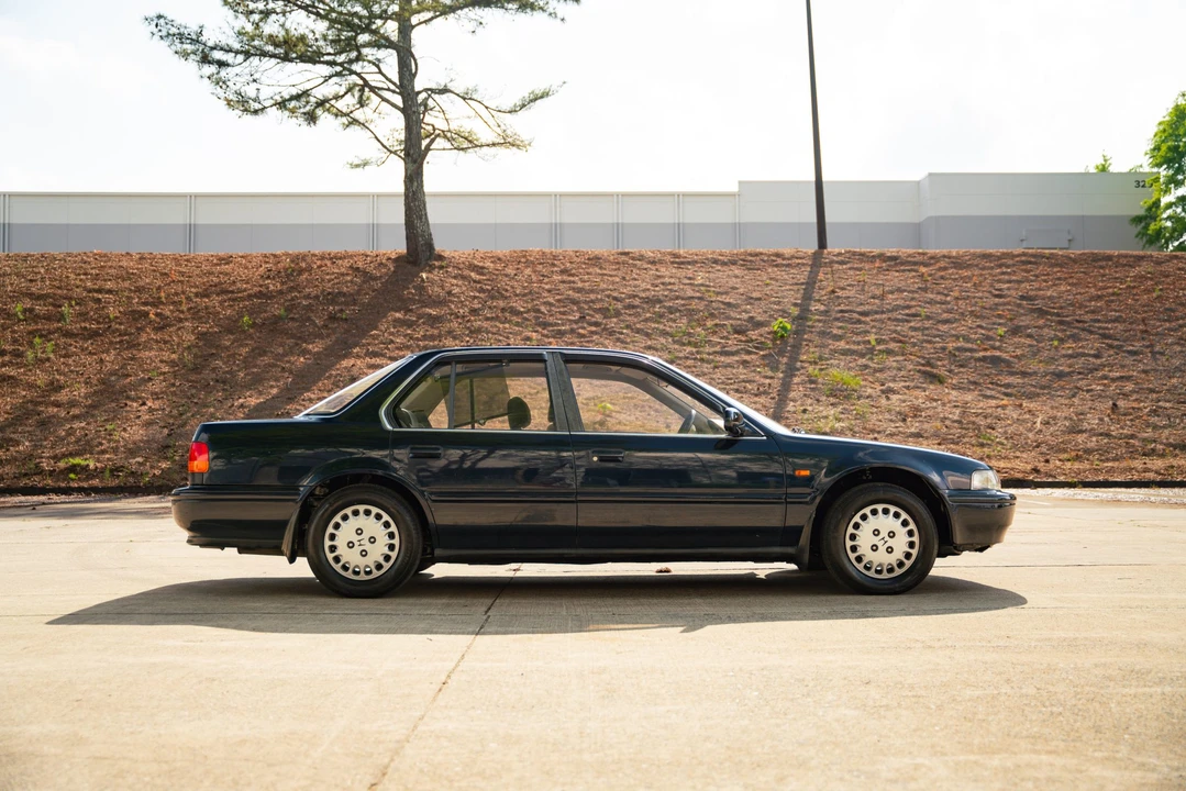 1992 Honda Accord 4th Gen - Image 7 of 31