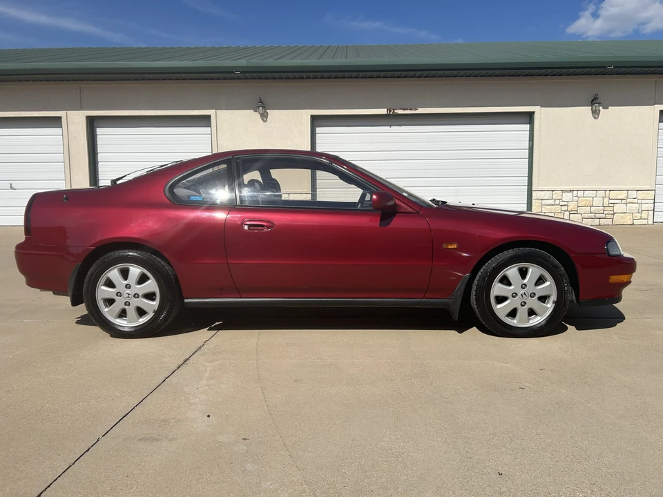 1992 Honda Prelude 4th Gen - Image 9 of 31