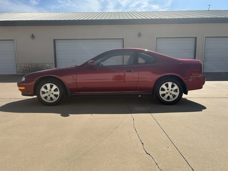 1992 Honda Prelude 4th Gen - Image 3 of 31