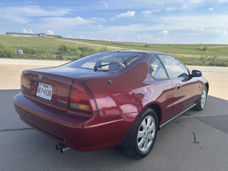1992 Honda Prelude 4th Gen - Image 18 of 31