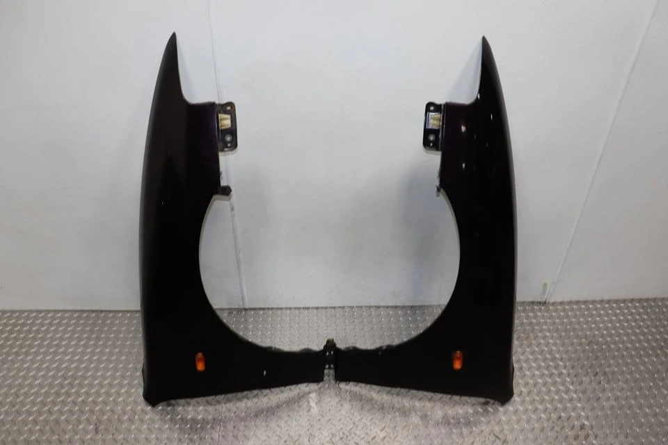 1994 Parts & Memorabilia Bodywork - Image 8 of 9