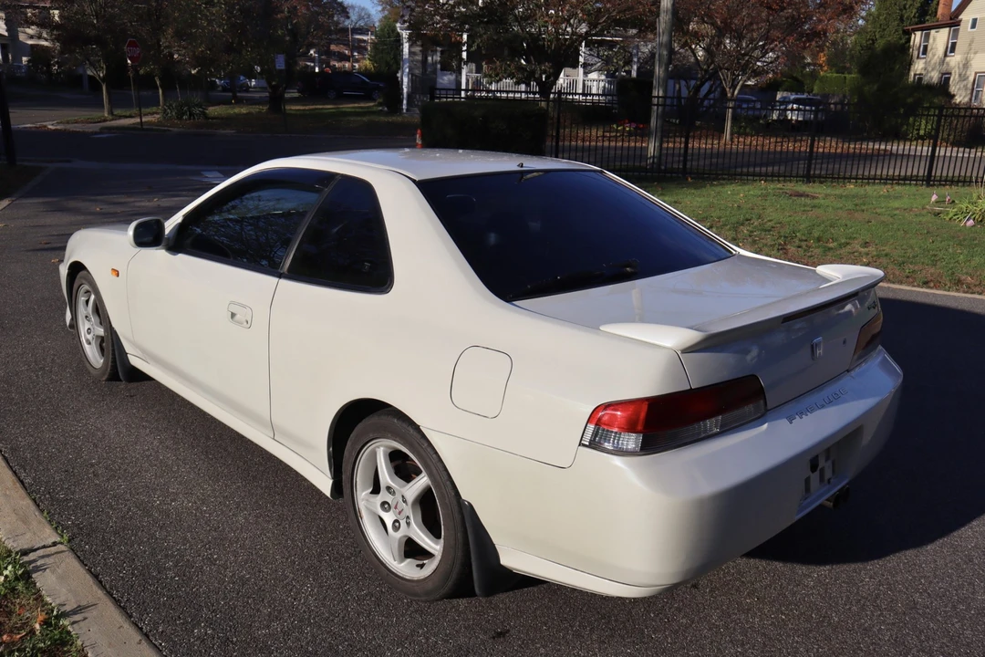 1996 Honda Prelude 4th Gen - Image 8 of 31