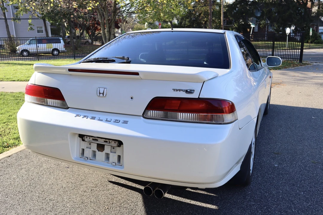 1996 Honda Prelude 4th Gen - Image 14 of 31
